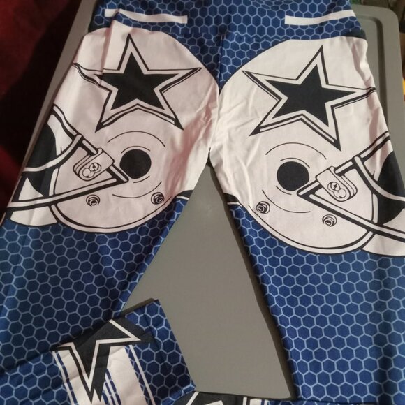NWOT NFL Dallas Cowboys Fashion Leggings Small Medium - Picture 1 of 2